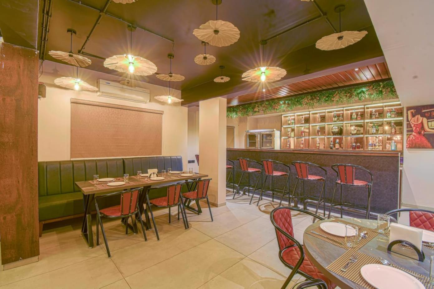 Hotel Vrindavan Deluxe 콜라푸르 외부 사진